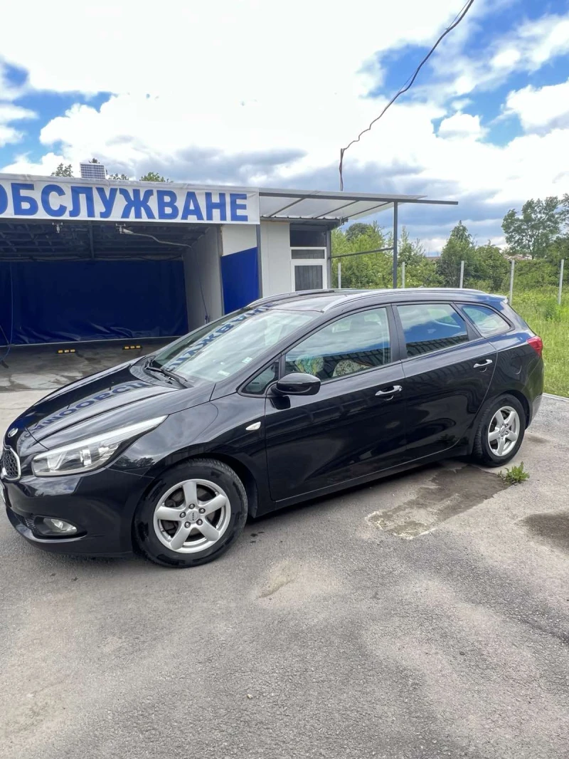 Kia Ceed 1.6 GRDI, снимка 2 - Автомобили и джипове - 52261330