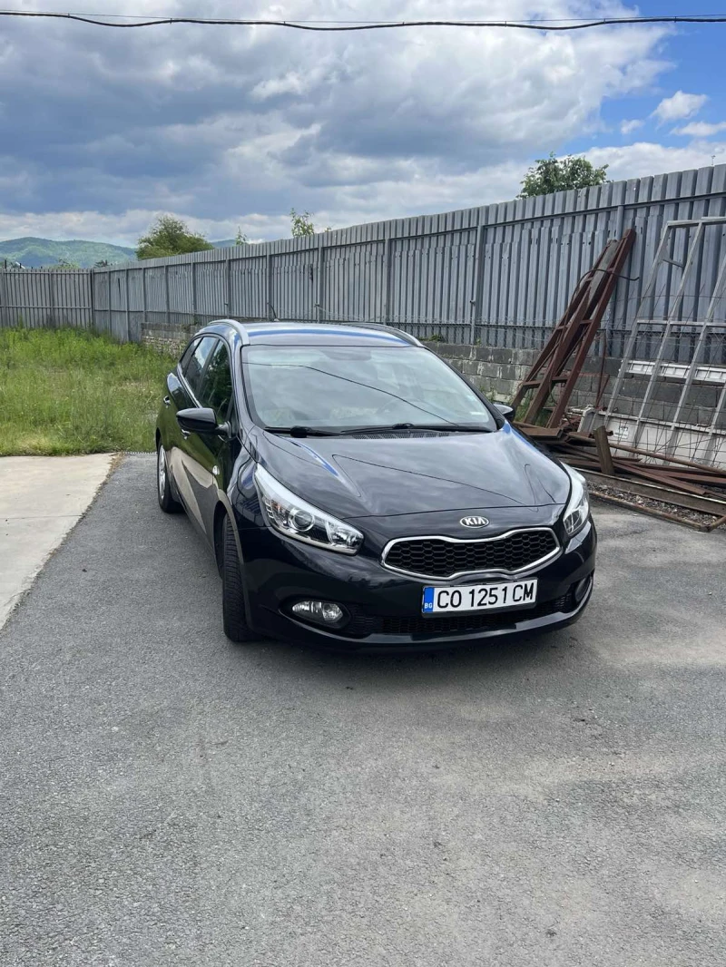 Kia Ceed 1.6 GRDI, снимка 5 - Автомобили и джипове - 52261330