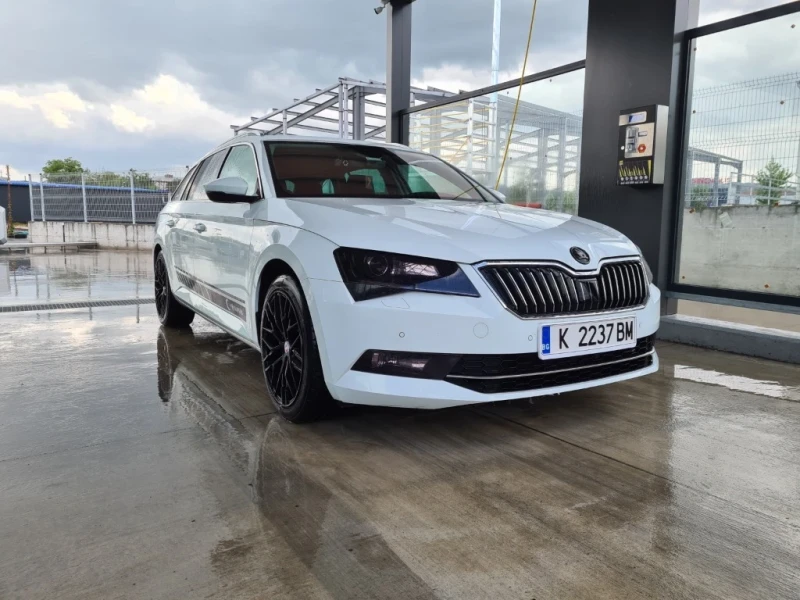 Skoda Superb, снимка 6 - Автомобили и джипове - 53180966