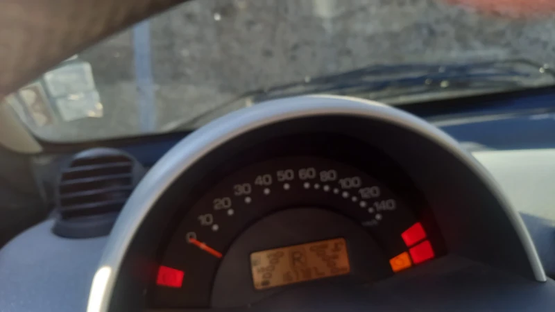 Smart Fortwo 600, снимка 7 - Автомобили и джипове - 52446001