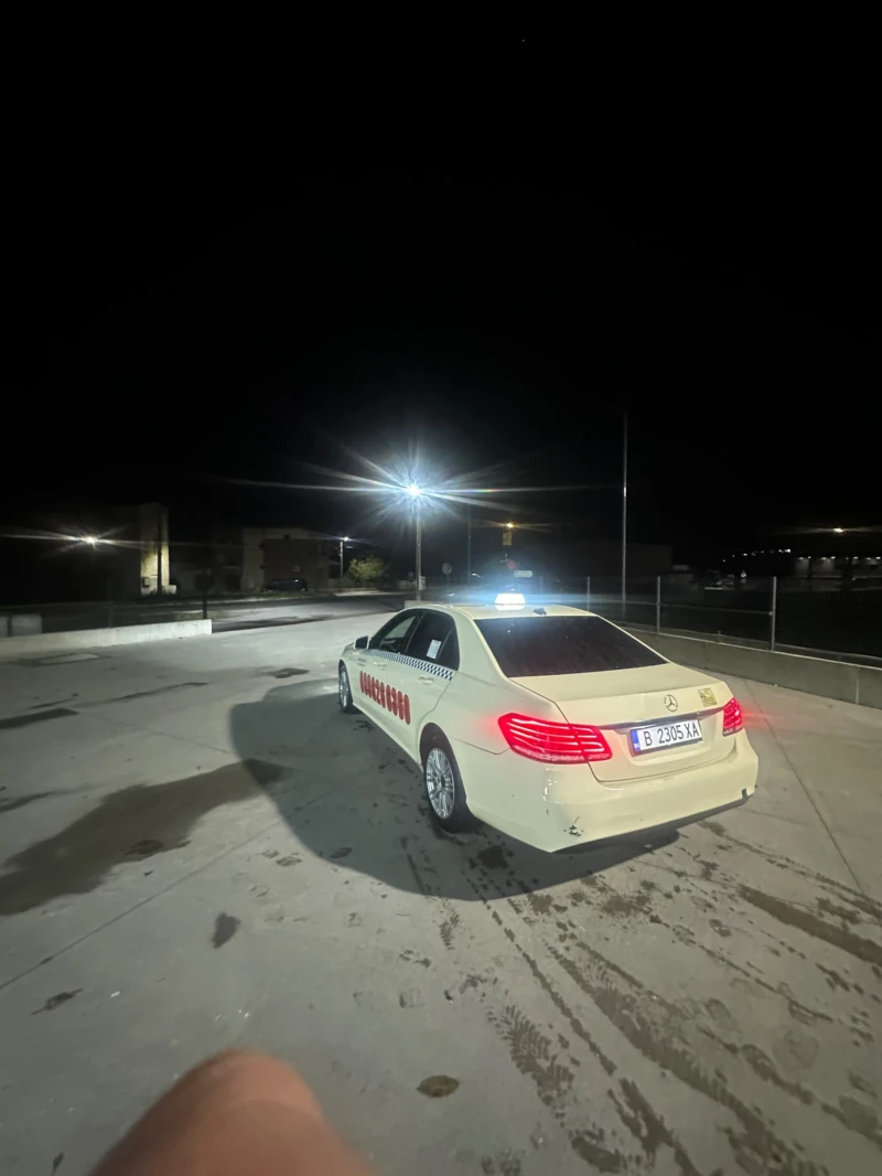 Mercedes-Benz E 200 E 200, снимка 5 - Автомобили и джипове - 52707338