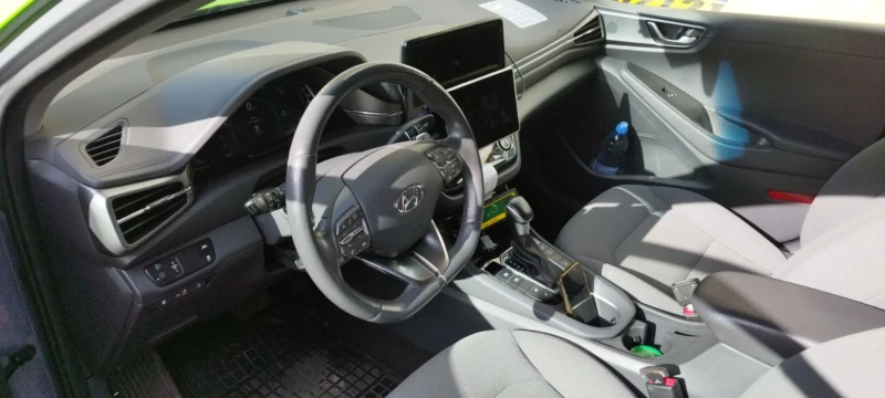 Hyundai Ioniq Такси, снимка 6 - Автомобили и джипове - 52930073