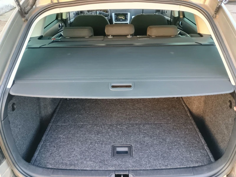 Skoda Octavia * SCOUT * 4X4 * АВТОМАТИК * СЕРВИЗНА ИСТОРИЯ * , снимка 15 - Автомобили и джипове - 52932548