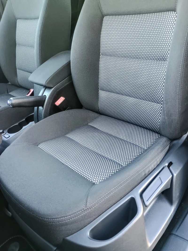 Skoda Octavia * SCOUT * 4X4 * АВТОМАТИК * СЕРВИЗНА ИСТОРИЯ * , снимка 12 - Автомобили и джипове - 52932548