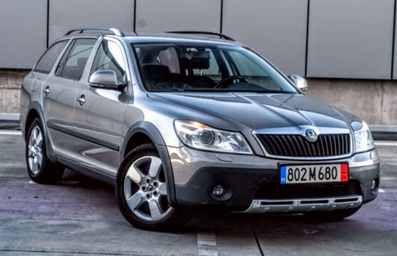 Skoda Octavia * SCOUT * 4X4 * АВТОМАТИК * СЕРВИЗНА ИСТОРИЯ * , снимка 2 - Автомобили и джипове - 52932548
