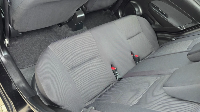 Suzuki Swift 1.3* 90кс* 4х4* бензин, снимка 11 - Автомобили и джипове - 53247403