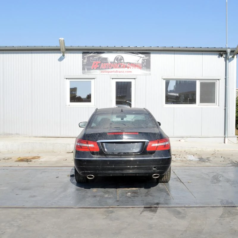 Mercedes-Benz E 350 C207 3.0CDI, снимка 4 - Автомобили и джипове - 26308576