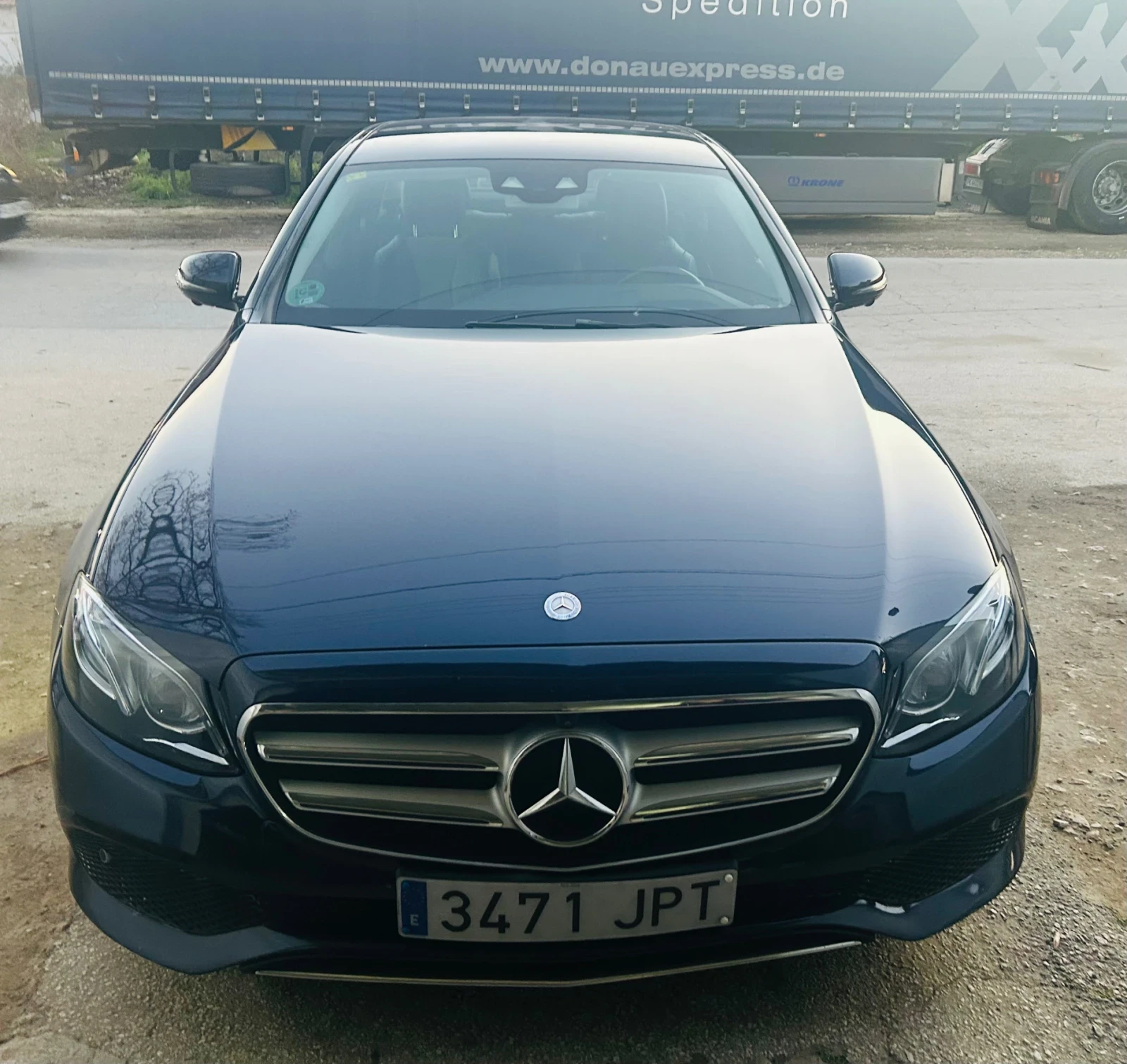 Mercedes-Benz E 220 Head up/Keyless go/Digital/Бартер/Лизинг, снимка 1