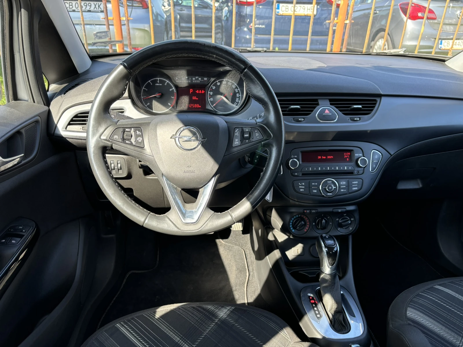 Opel Corsa 1.4 90hp Euro 6 - изображение 10