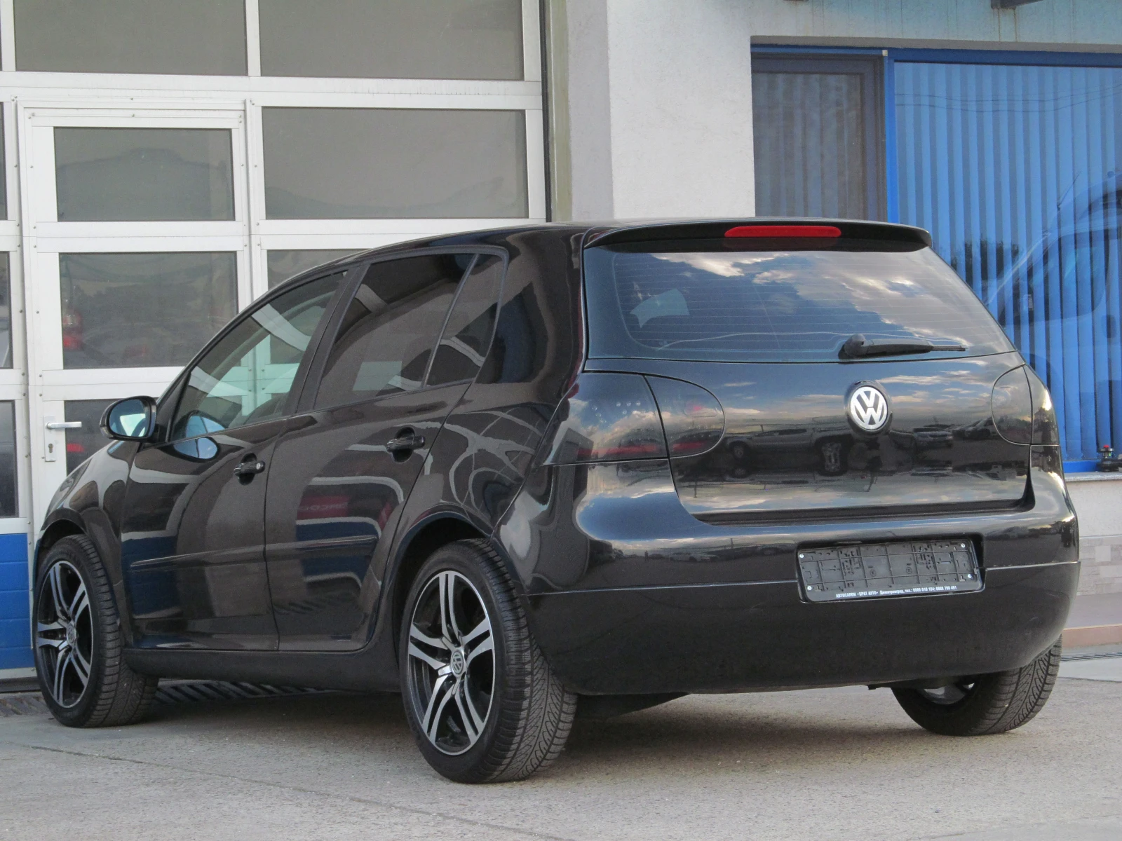 VW Golf 1.9TDI/БЕЗУПРЕЧЕН АВТОМОБИЛ - изображение 4