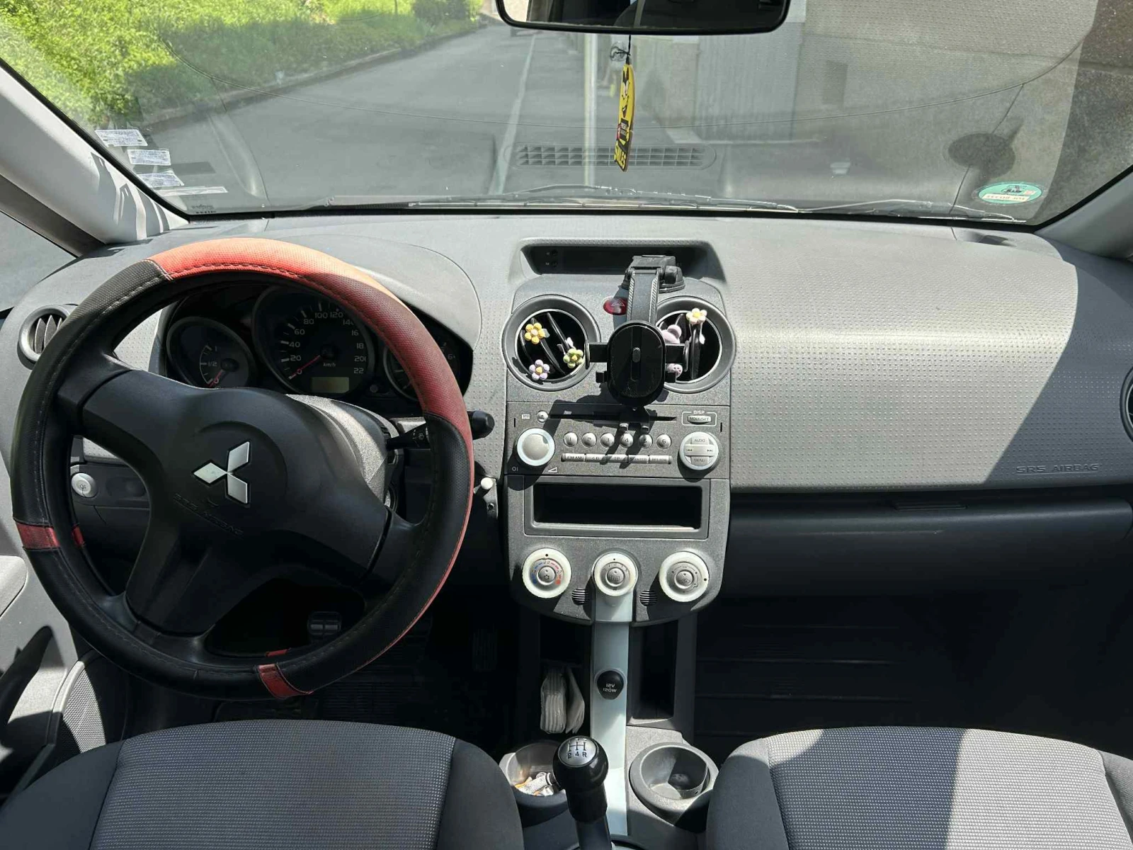 Mitsubishi Colt  - изображение 6
