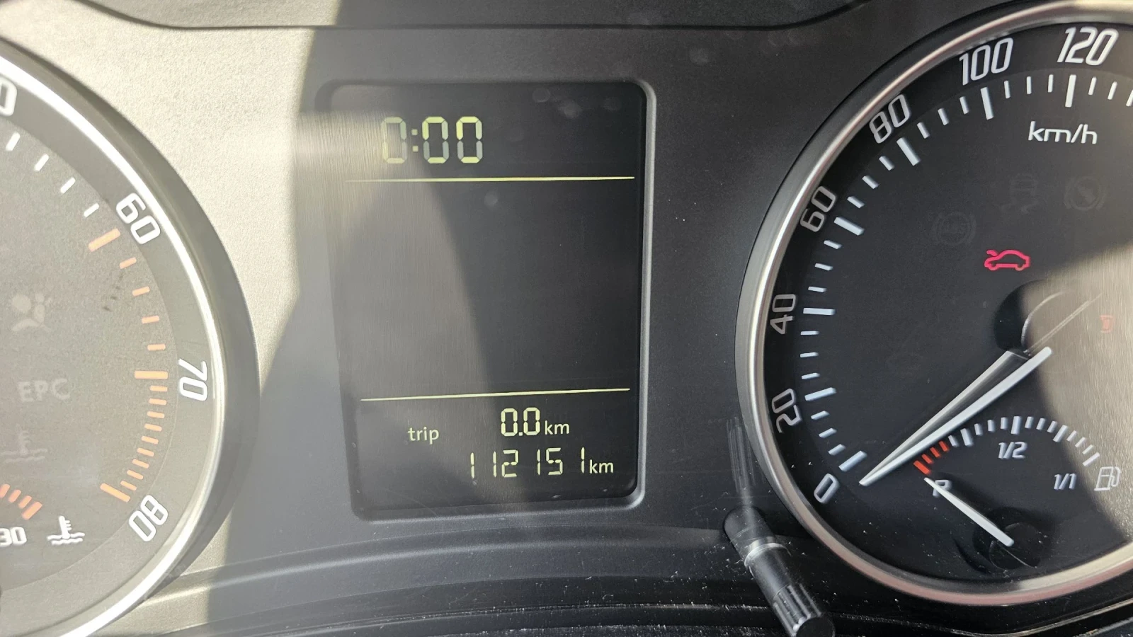 Skoda Octavia 1.6mpi - изображение 7