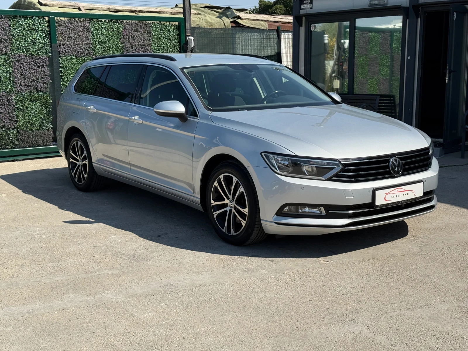 VW Passat LED/NAVI/CARPLAY/СОБСТВЕН ЛИЗИНГ - изображение 2