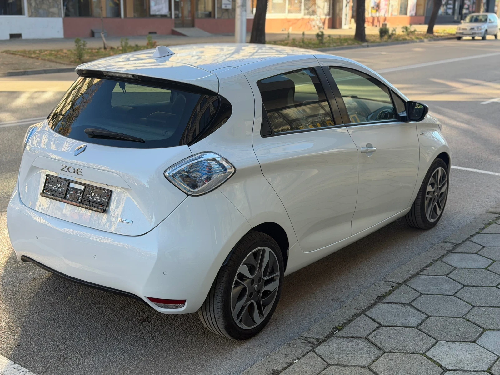 Renault Zoe 41kw, Bose, Камера, Парктроник, 50к км - изображение 2