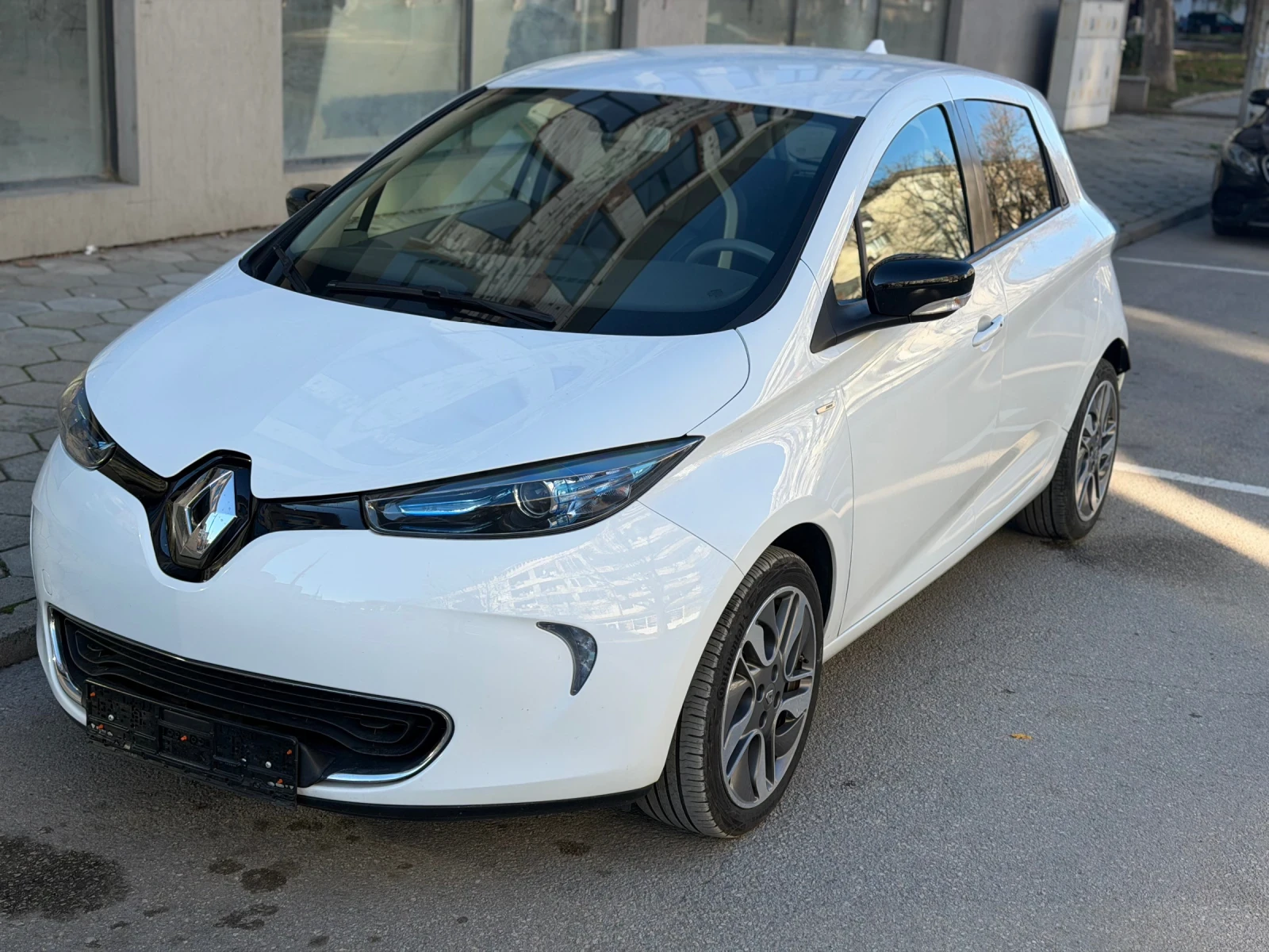 Renault Zoe 41kw, Bose, Камера, Парктроник, 50к км - изображение 6