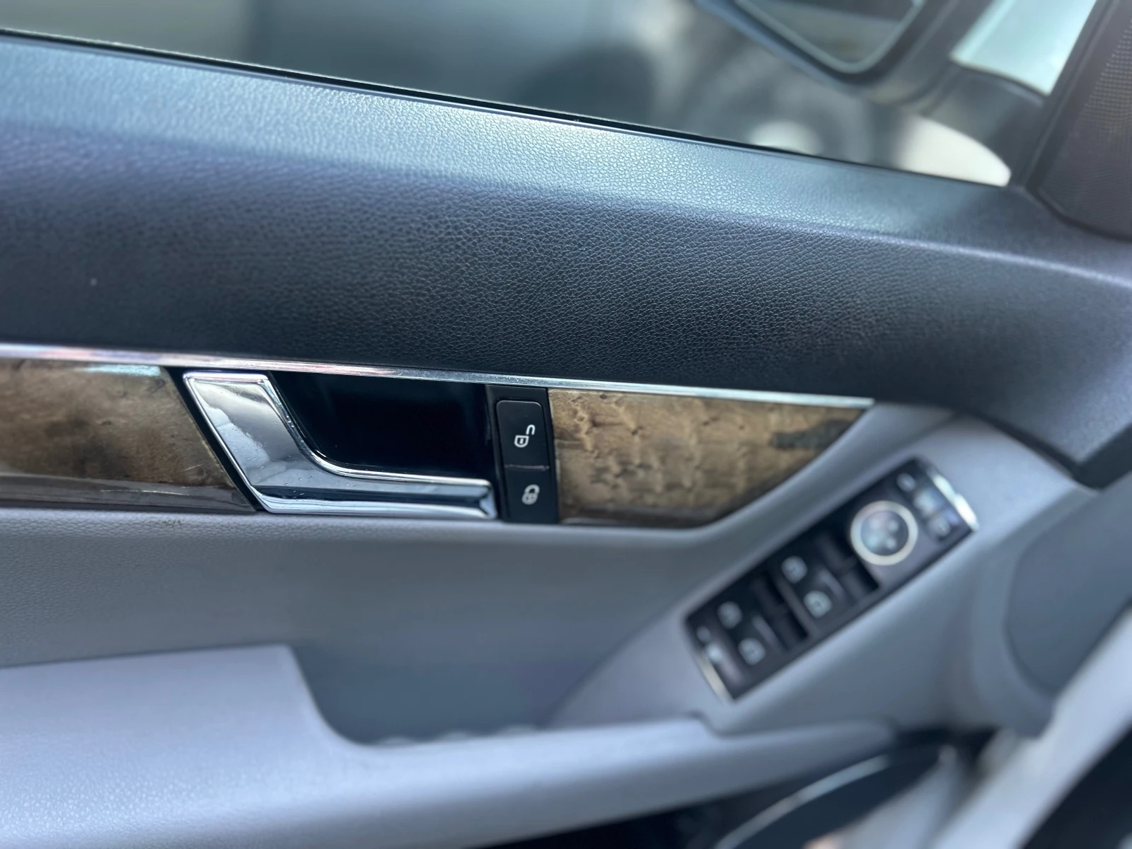 Mercedes-Benz C 220 2, 2 CDi | Mobile.bg   9