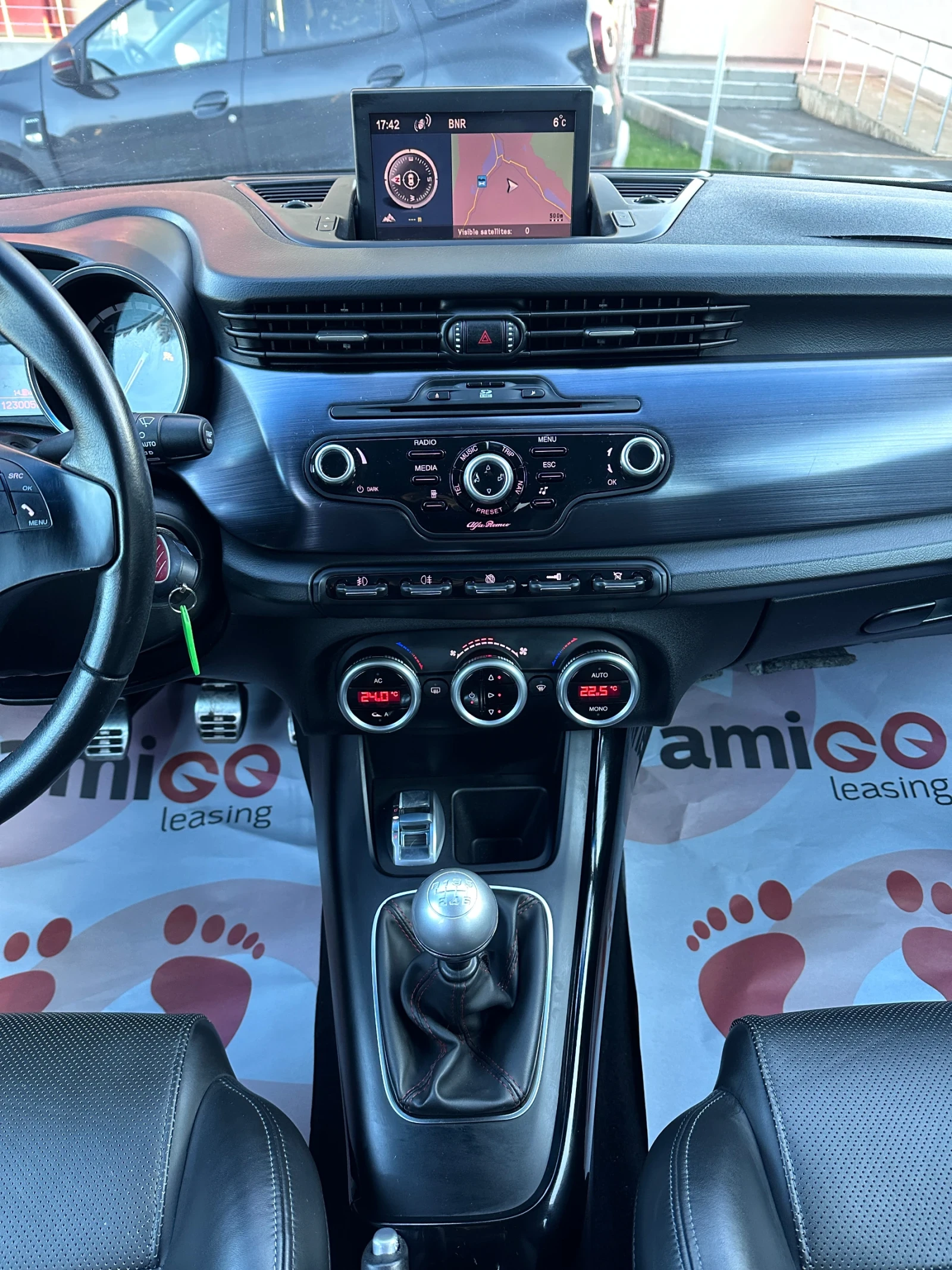 Alfa Romeo Giulietta 1.4i TURBO -  -   | Mobile.bg   12