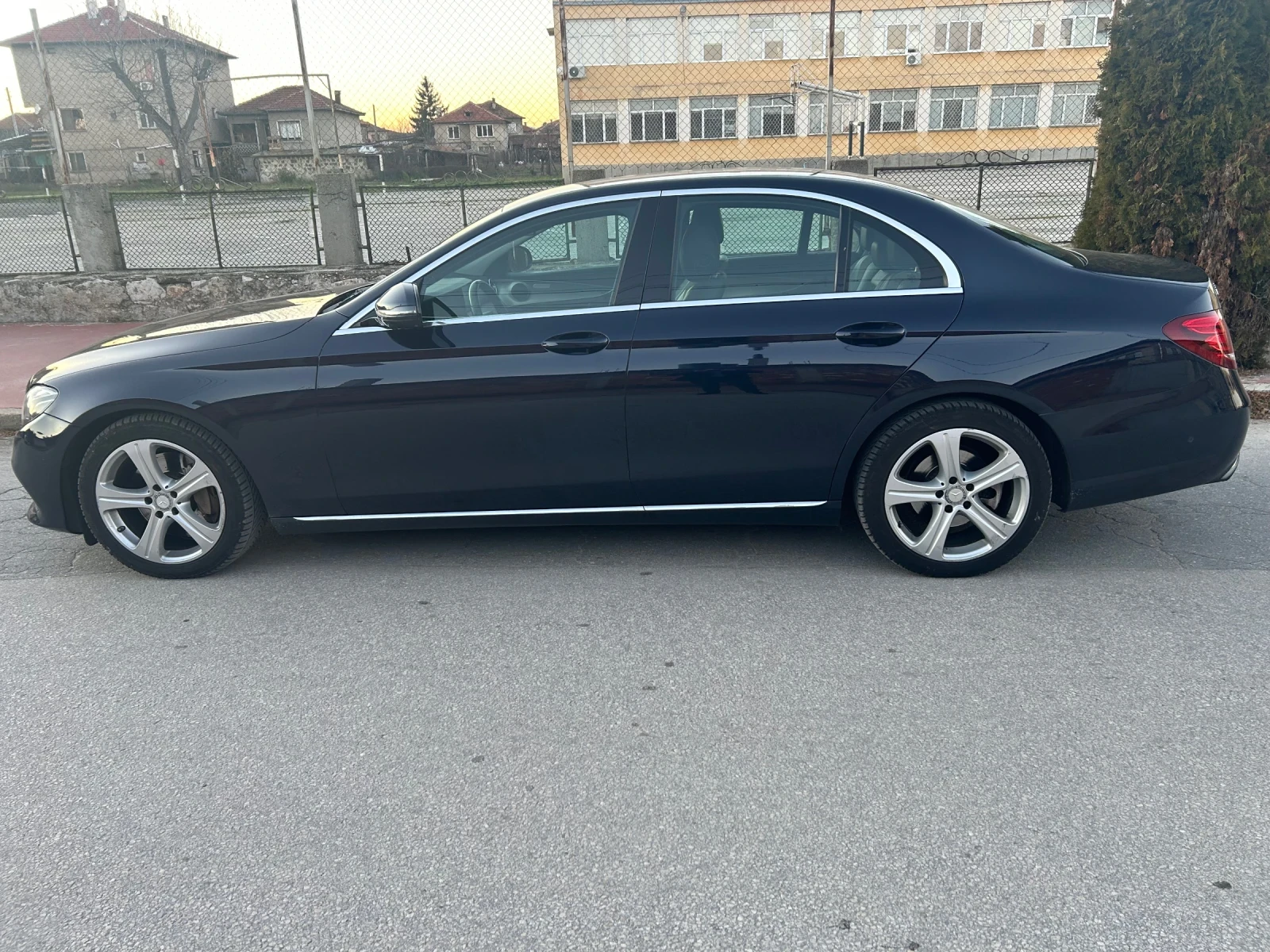Mercedes-Benz E 220 Head up/Keyless go/Digital/������/������ | Mobile.bg � ����������� 4