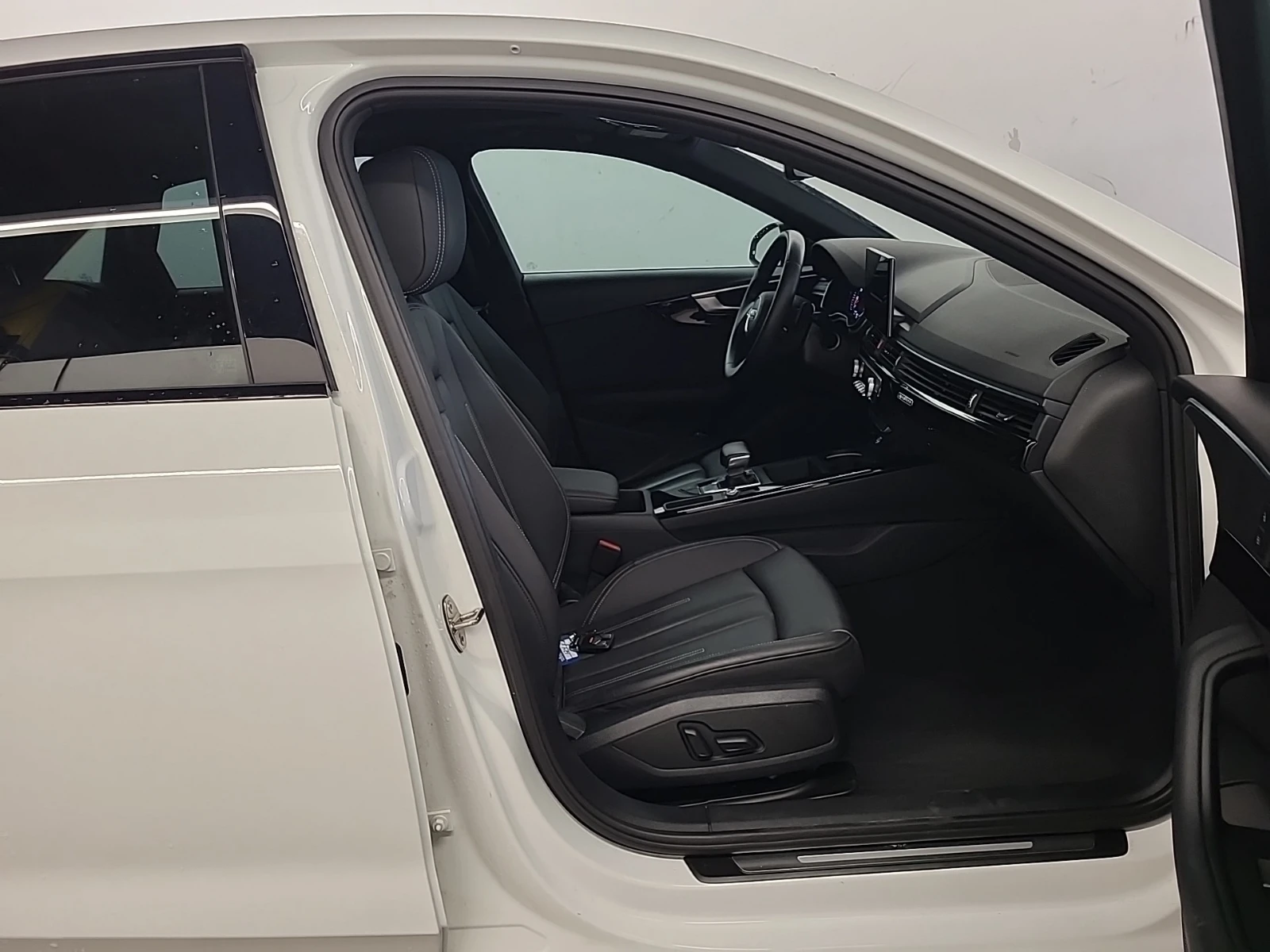 Audi A4 QUATTRO| PANORAMA| CARFAX|  | Mobile.bg � ����������� 10