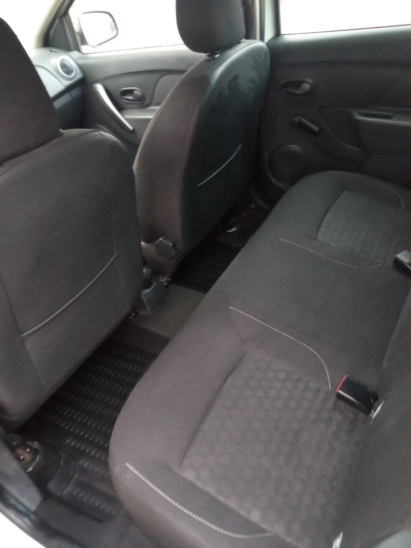 Dacia Logan  - изображение 6