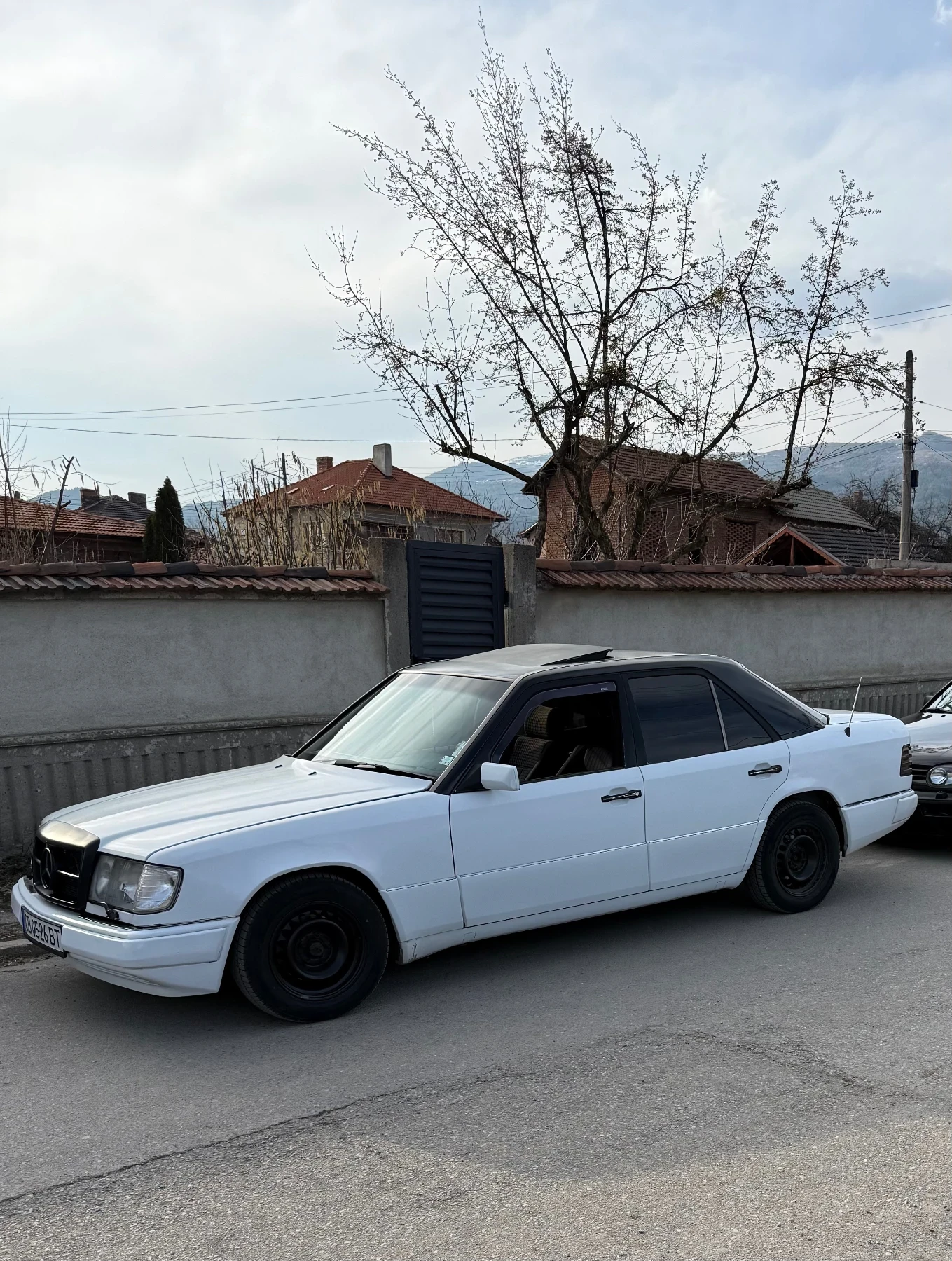 Mercedes-Benz 124 E300