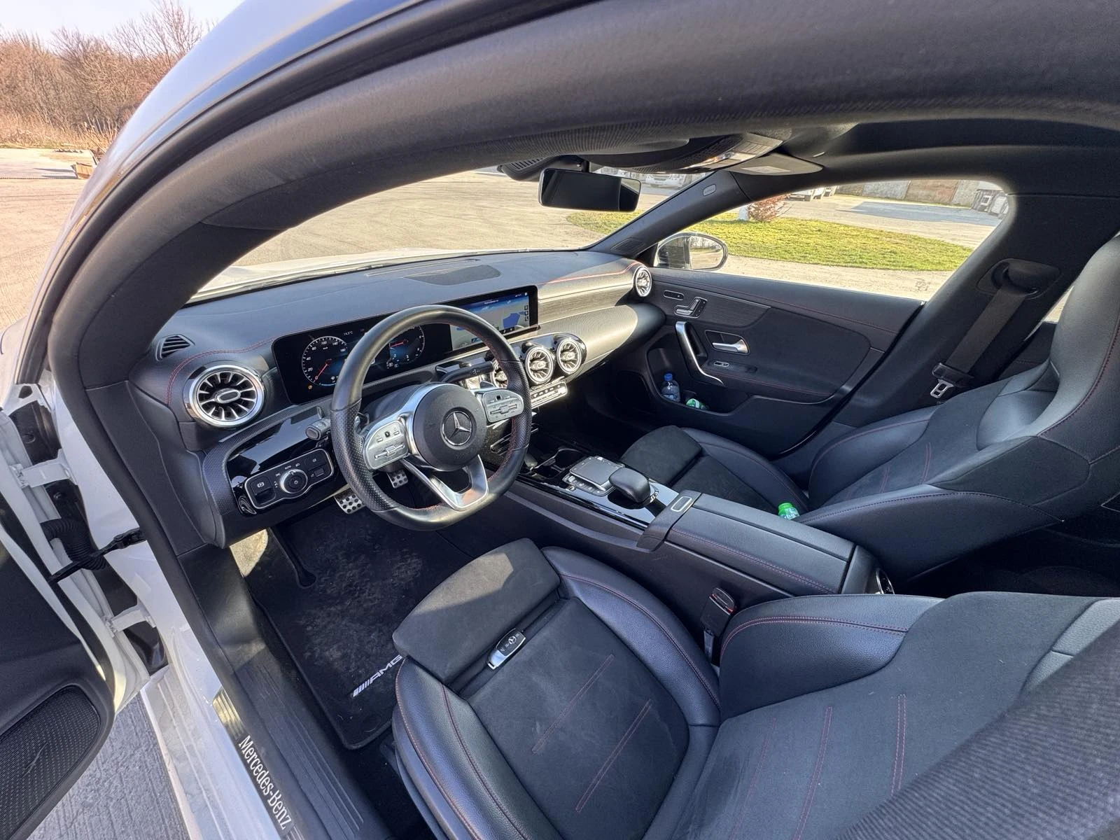 Mercedes-Benz CLA 180  AMG Line пакет -2.0, снимка 10 - Автомобили и джипове - 53904805