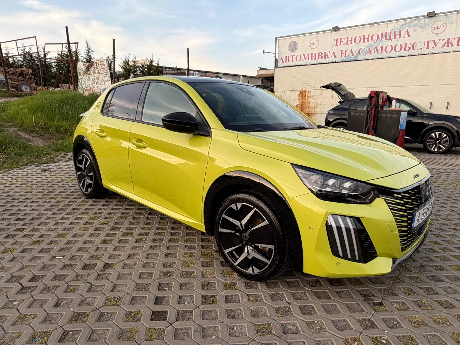 Peugeot 208 208GT ЕХСLUSIVE, снимка 5 - Автомобили и джипове - 54045232