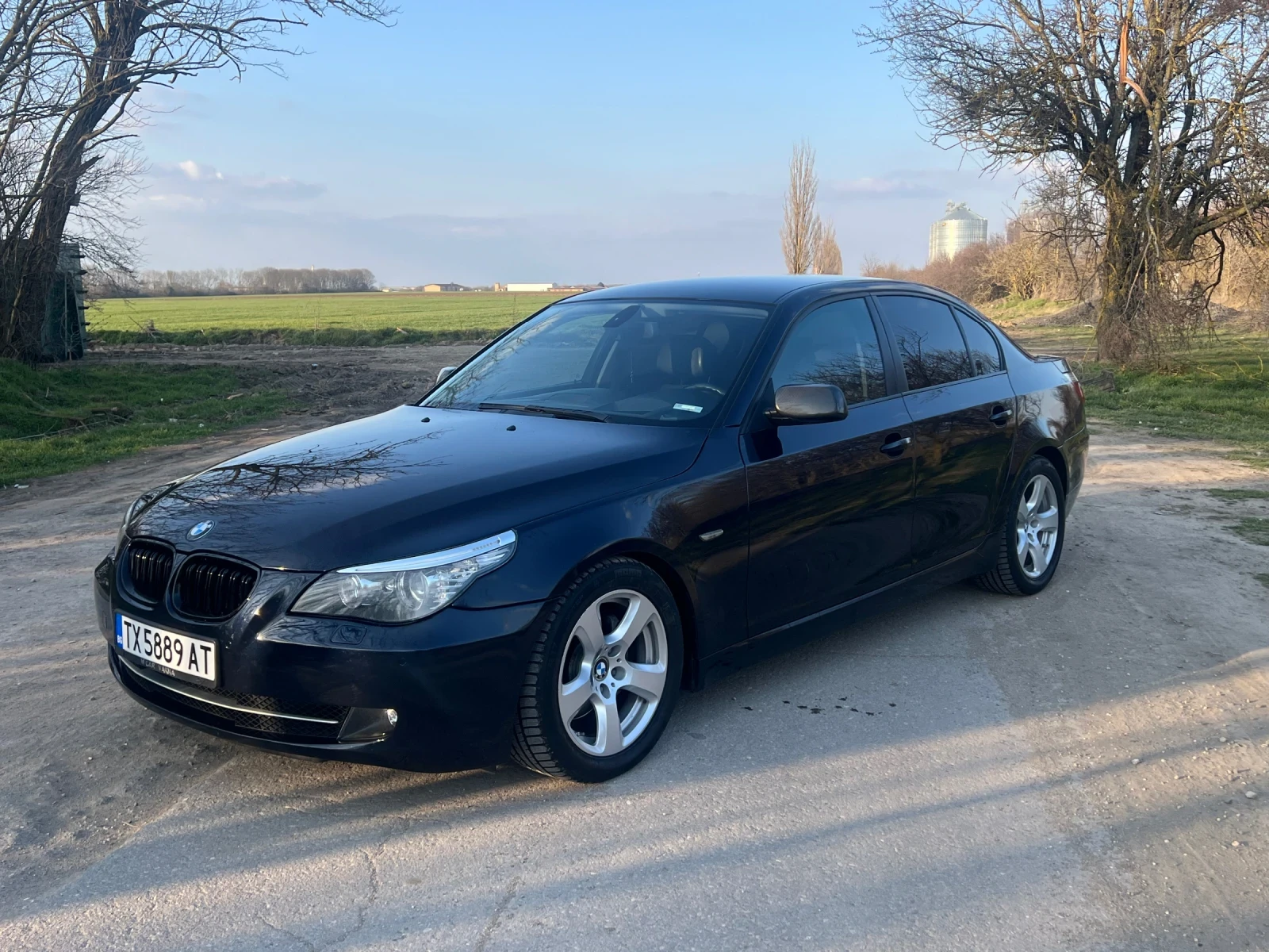 BMW 525 LCI, снимка 3 - Автомобили и джипове - 54064576