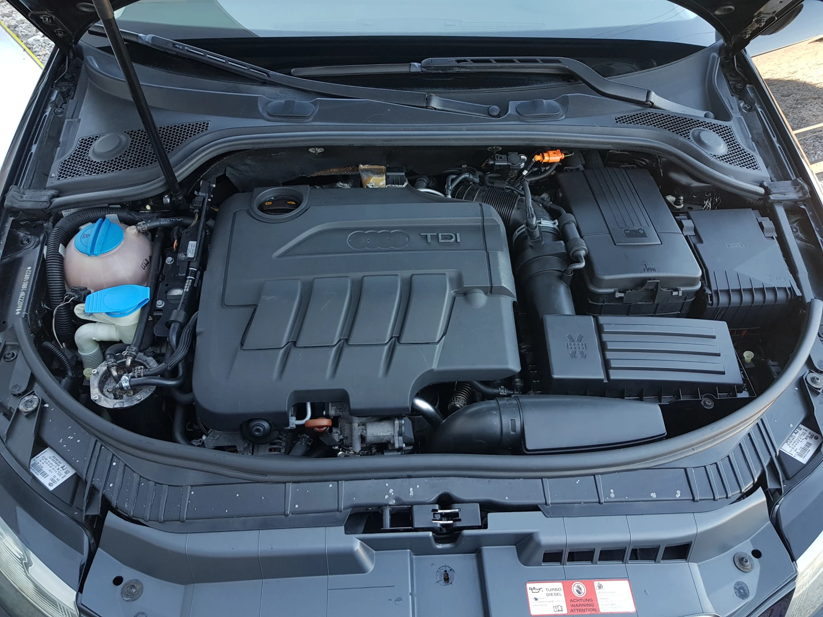 Audi A3 2.0 TDI - 140 к.с. АВТОМАТИК , снимка 15 - Автомобили и джипове - 54111029