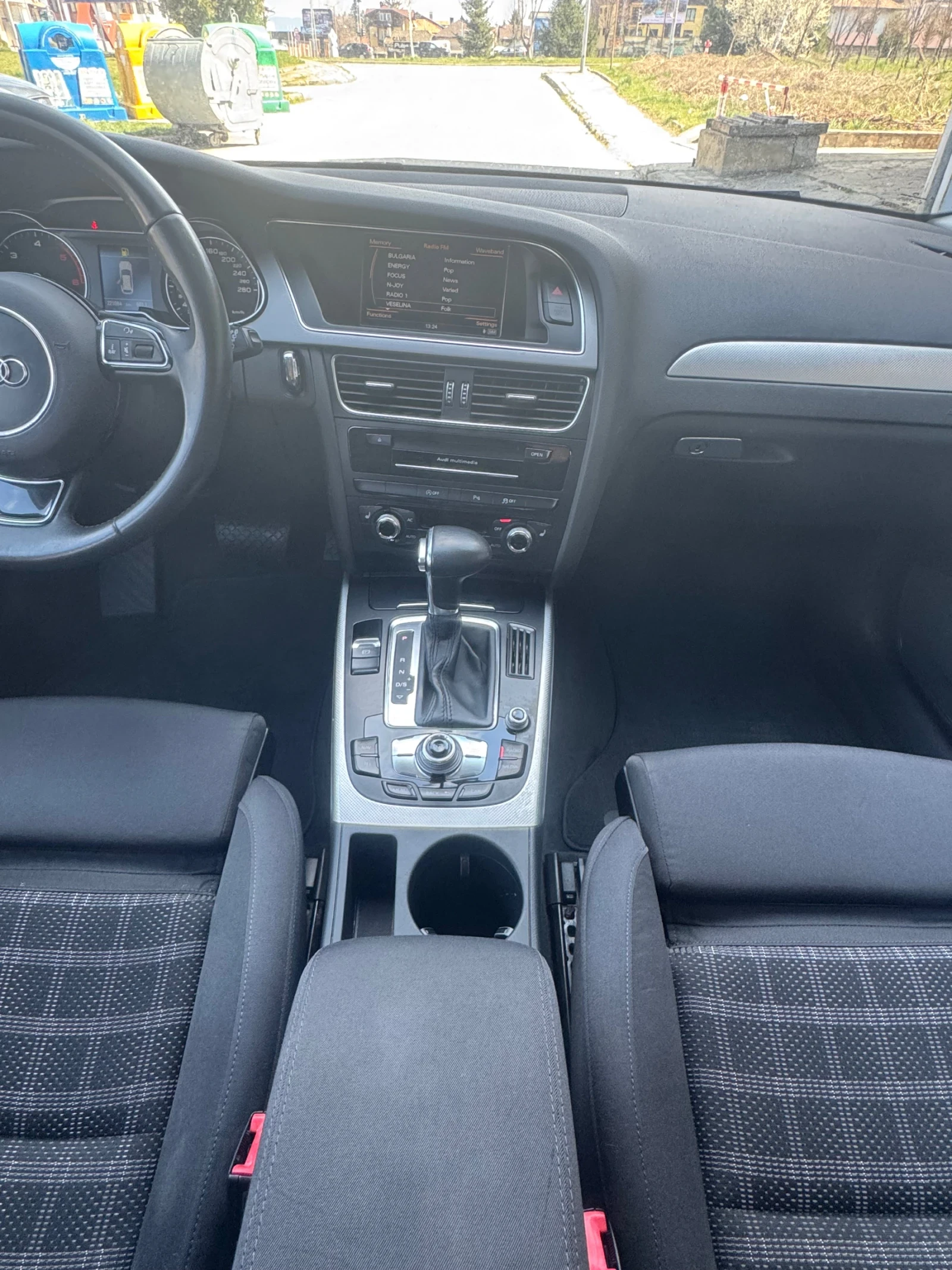 Audi A4, снимка 13 - Автомобили и джипове - 54160048