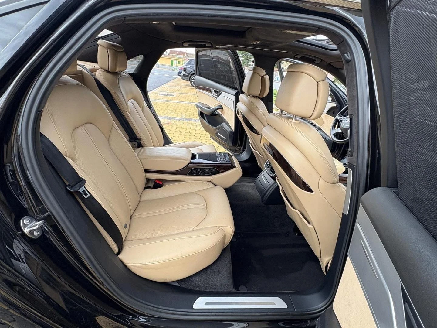Audi A8 3.0 TDI LONG, снимка 8 - Автомобили и джипове - 54370824
