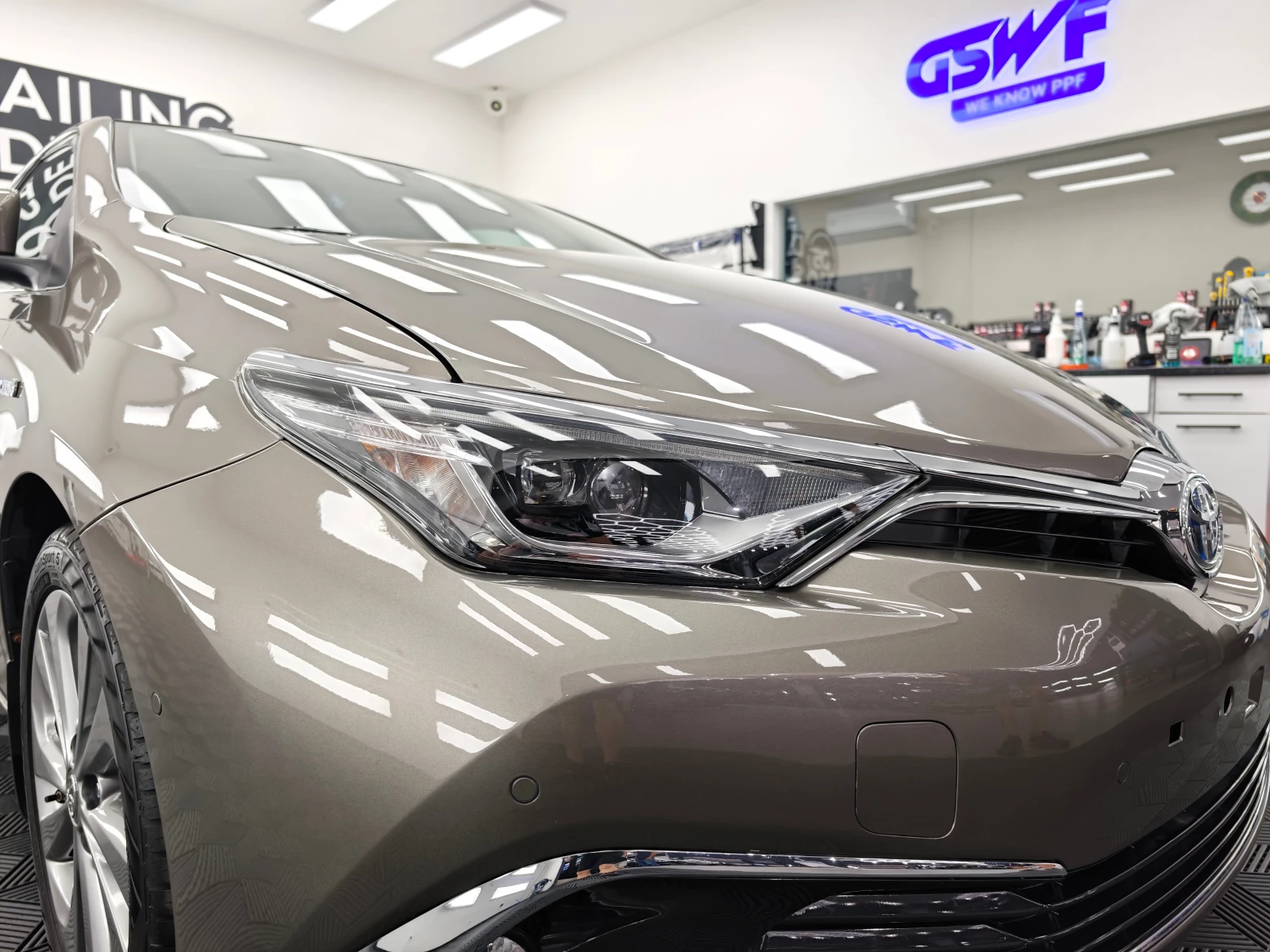 Toyota Auris, снимка 10 - Автомобили и джипове - 54585661