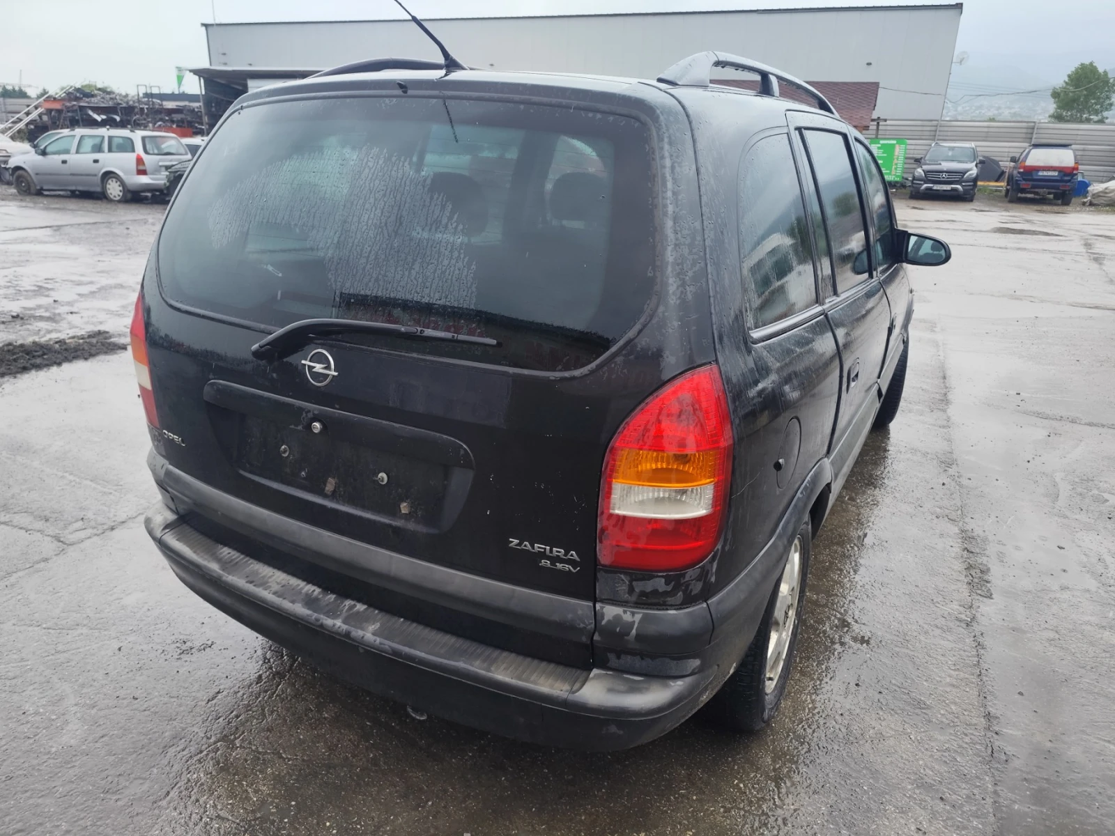 Opel Zafira 1.8, снимка 4 - Автомобили и джипове - 54641393