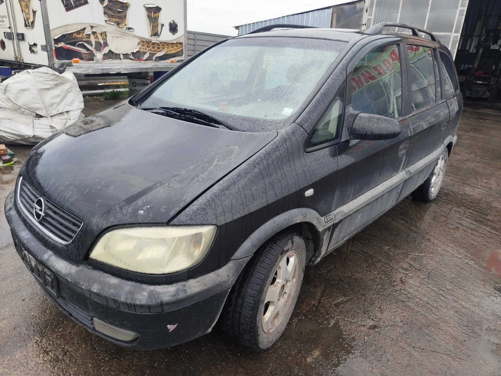 Opel Zafira 1.8, снимка 2 - Автомобили и джипове - 54641393