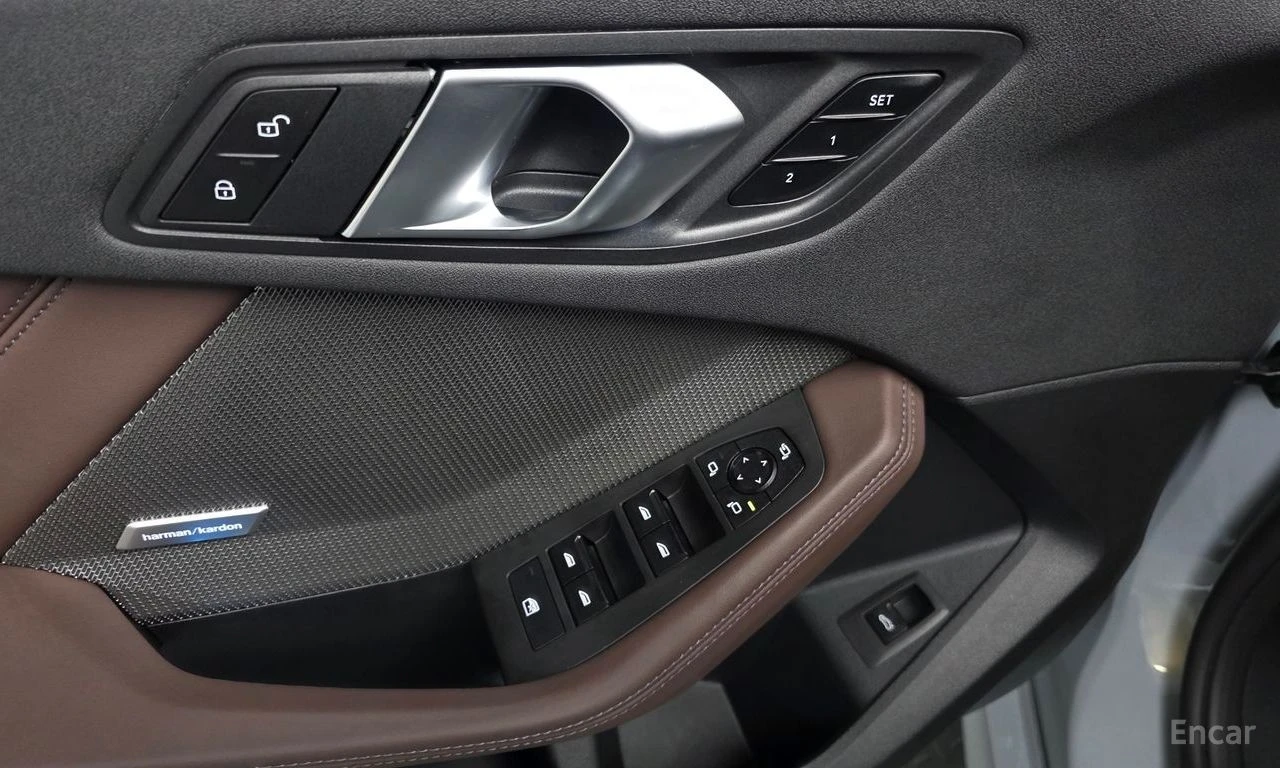 BMW 120 * M-SPORT* КОЖА* ПОДГРЕВ* ПАНОРАМА* HARMAN KARDON*, снимка 16 - Автомобили и джипове - 54659284