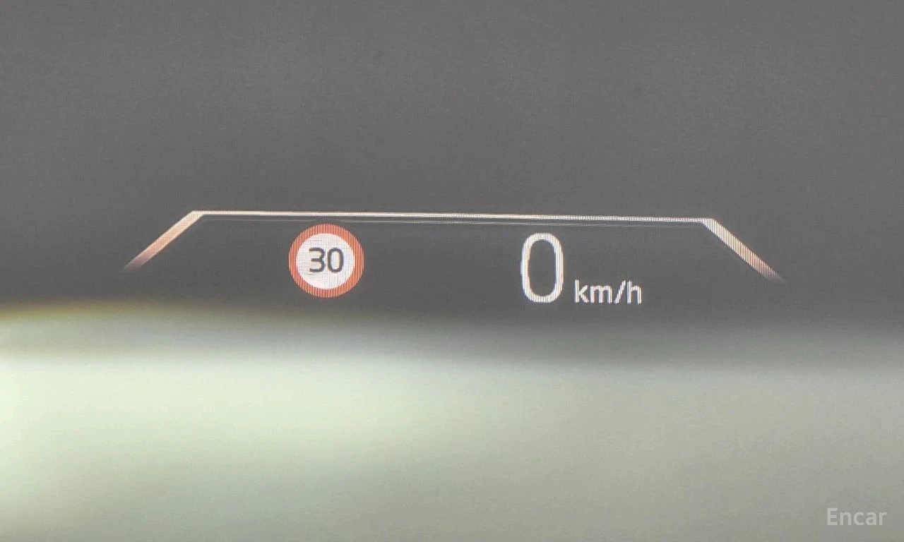 BMW 120 * M-SPORT* КОЖА* ПОДГРЕВ* ПАНОРАМА* HARMAN KARDON*, снимка 12 - Автомобили и джипове - 54659284