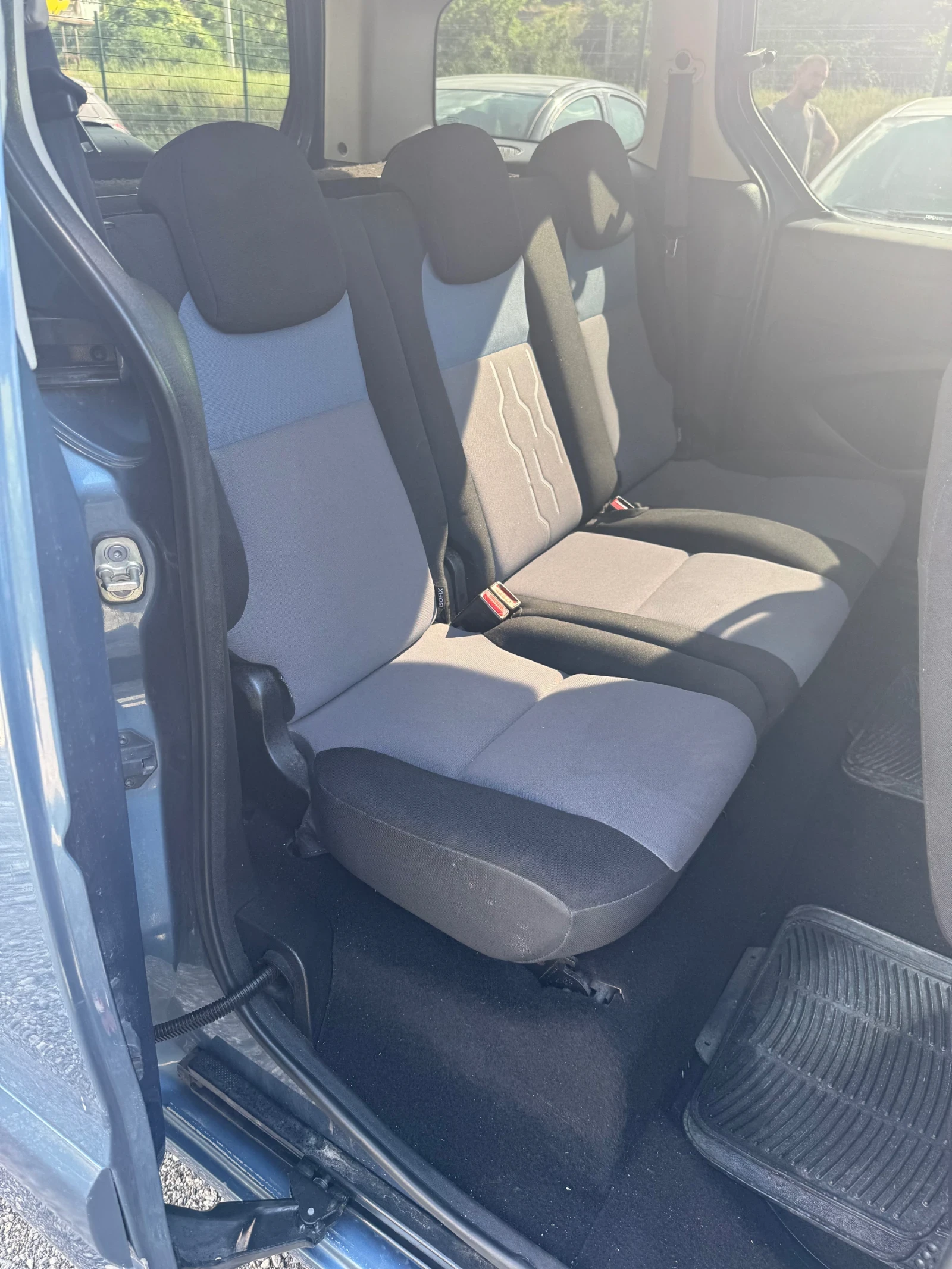 Peugeot Partner 1.6 90 коня Tepee, снимка 9 - Автомобили и джипове - 54804108