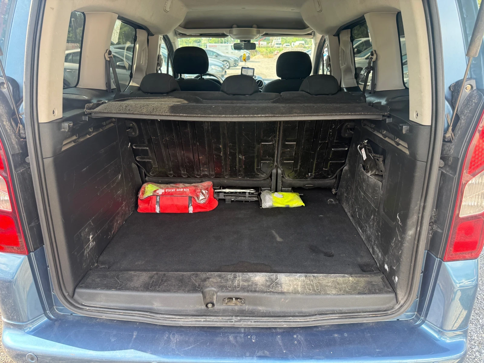 Peugeot Partner 1.6 90 коня Tepee, снимка 10 - Автомобили и джипове - 54804108