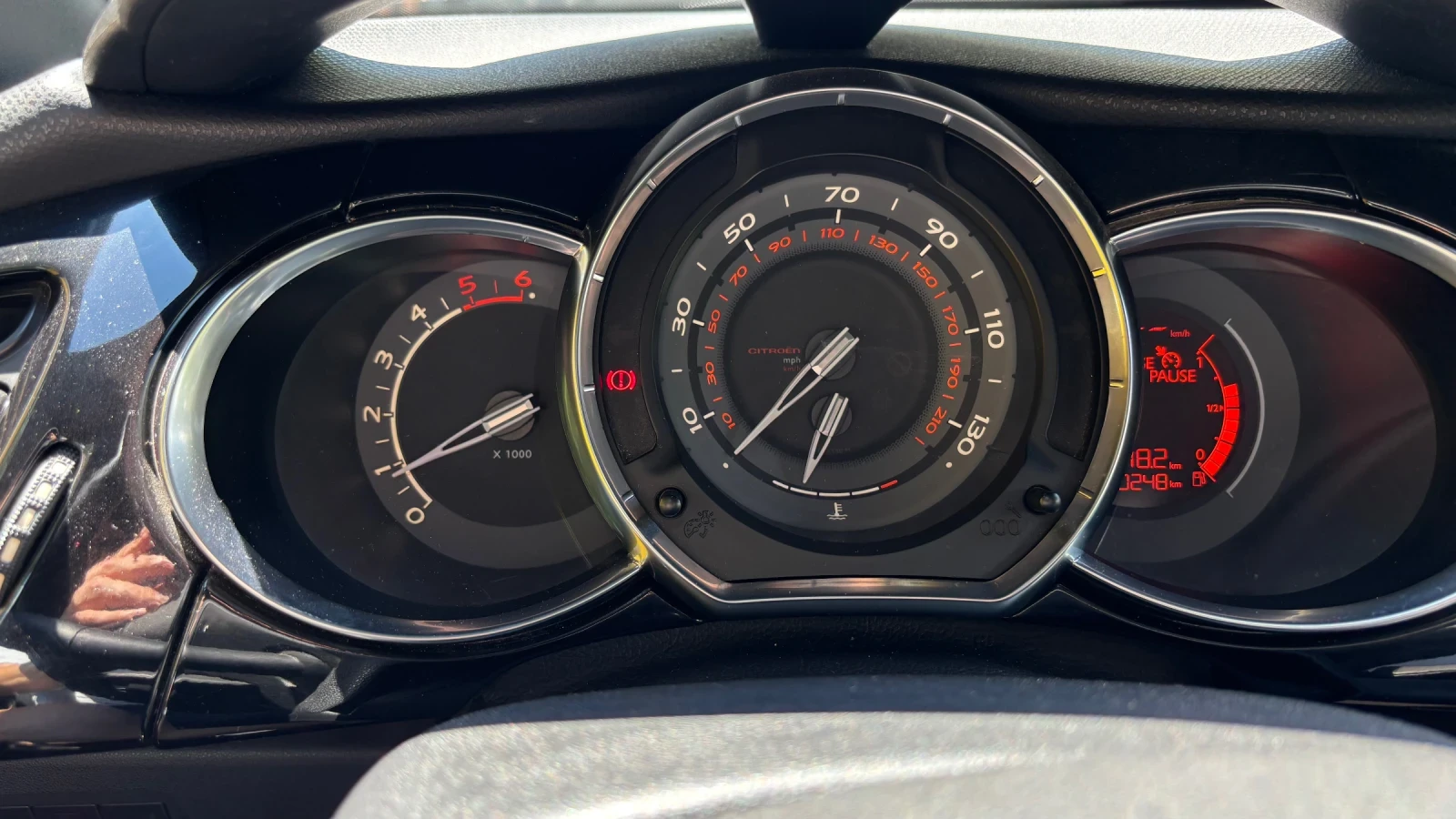 Citroen DS3, снимка 7 - Автомобили и джипове - 55356810