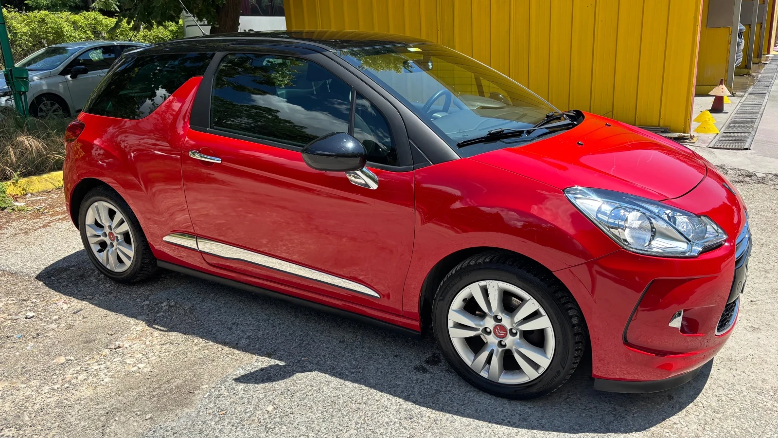 Citroen DS3, снимка 4 - Автомобили и джипове - 55356810