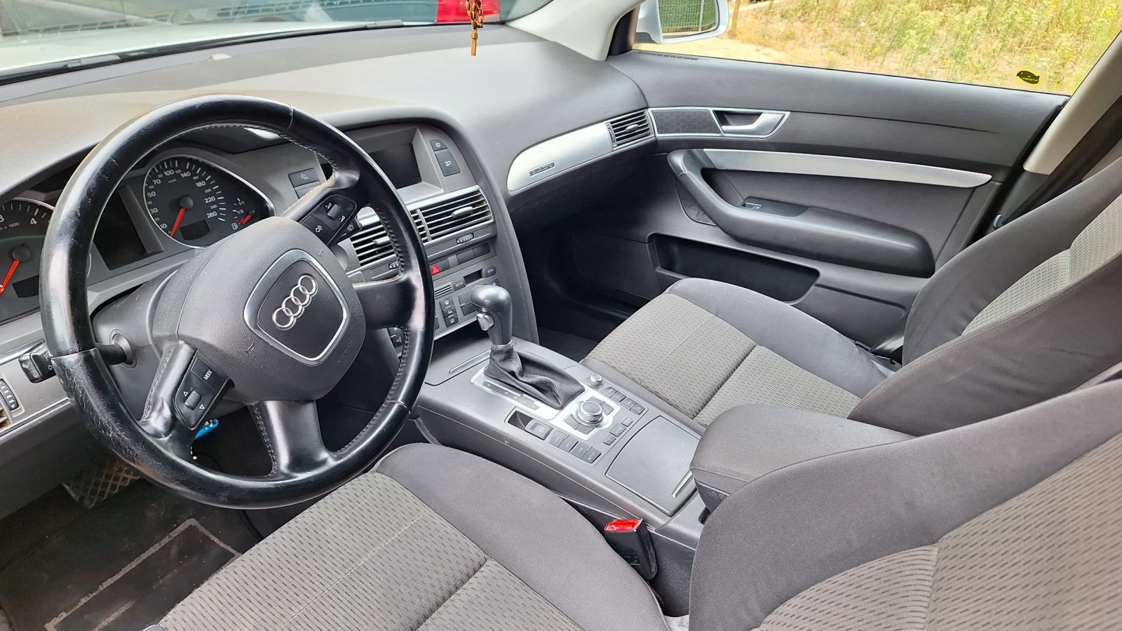 Audi A6 TDI Quattro Автоматик, снимка 10 - Автомобили и джипове - 55400383