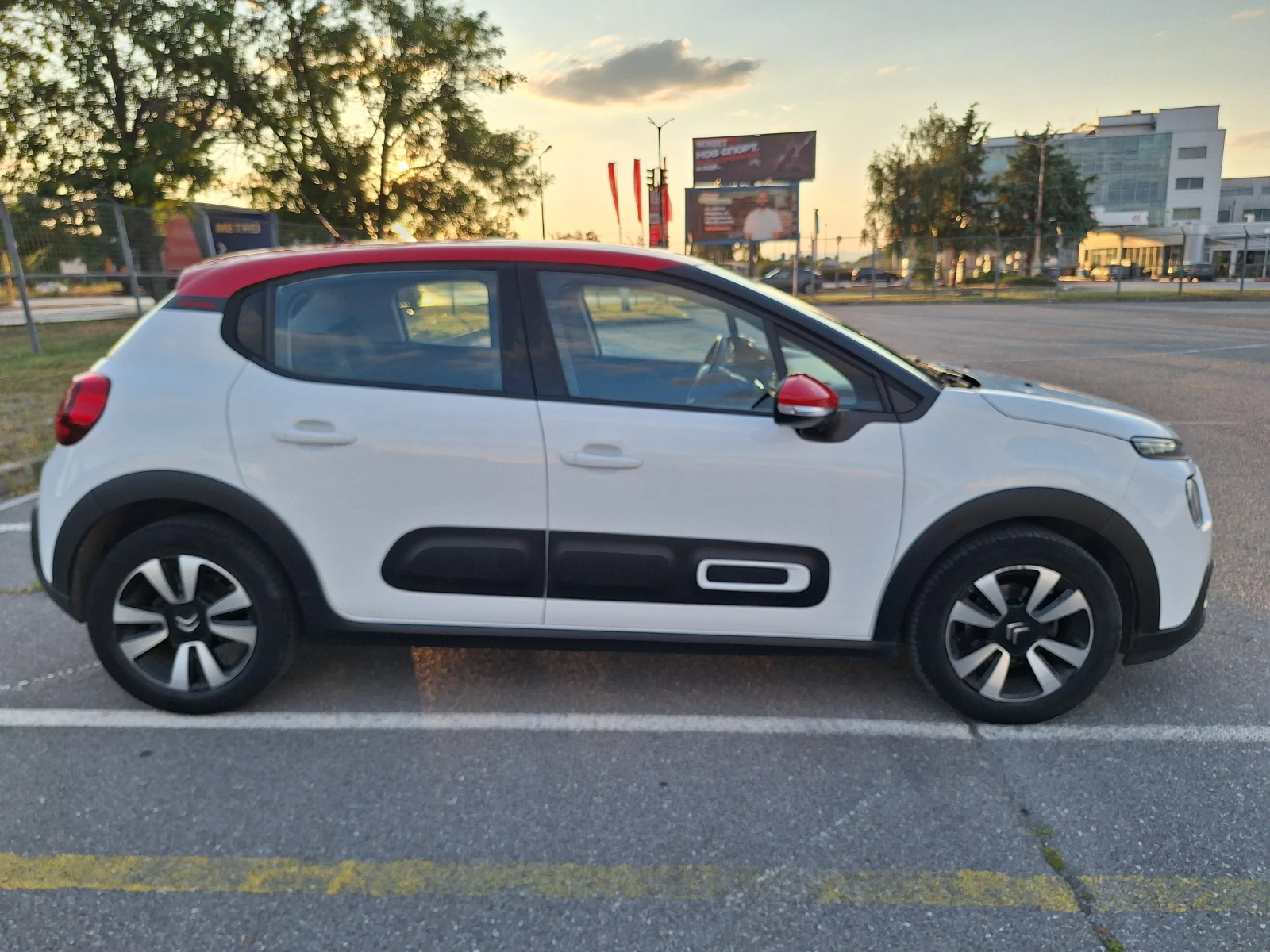 Citroen C3  SHINE PureTech 110 S&S ЕАТ6, снимка 3 - Автомобили и джипове - 55479010