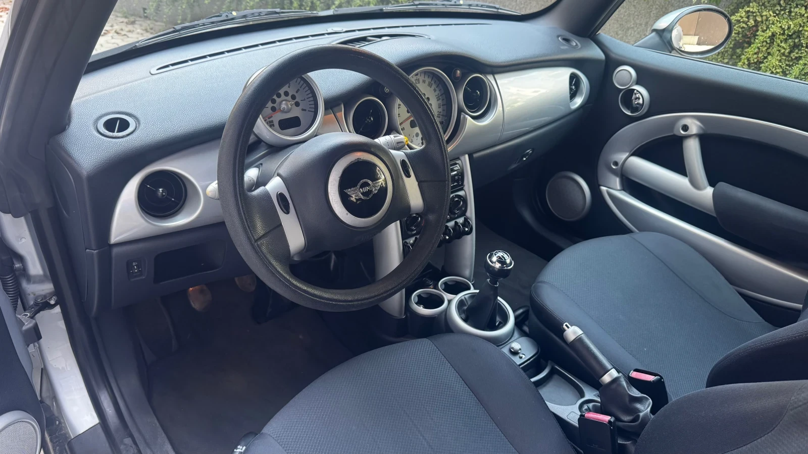 Mini Cooper cabrio, снимка 9 - Автомобили и джипове - 55641413