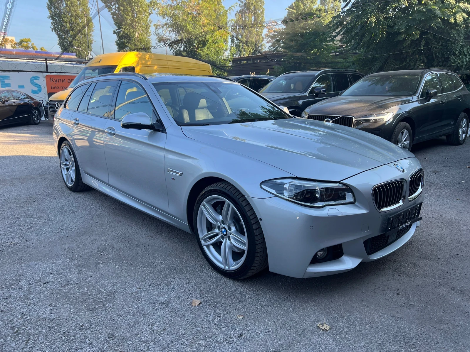BMW 535 D  xDrive keyless M-Pack Facelift , снимка 3 - Автомобили и джипове - 55703101