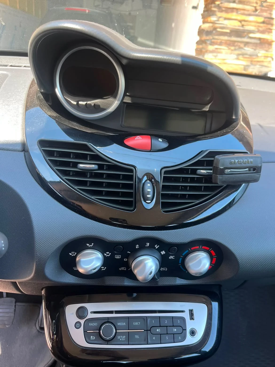 Renault Twingo 1.2, снимка 10 - Автомобили и джипове - 55930024