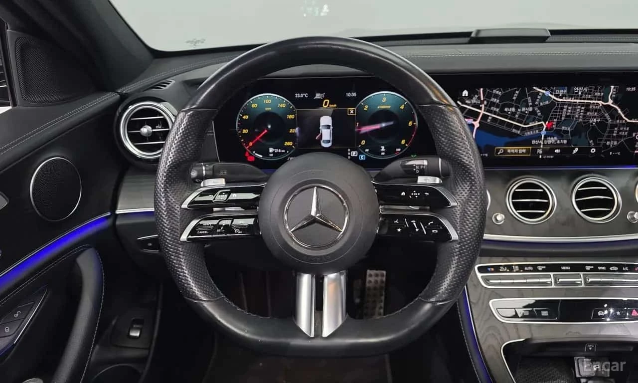 Mercedes-Benz E 220 d 4MATIC AMG Line/ФИНАНСИРАНЕ, снимка 13 - Автомобили и джипове - 56332108