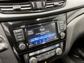 Nissan Qashqai * AWD CVT * CARFAX * ОПЦИЯ ЗА ФИНАНСИРАНЕ | Auto.bg — изображение 11