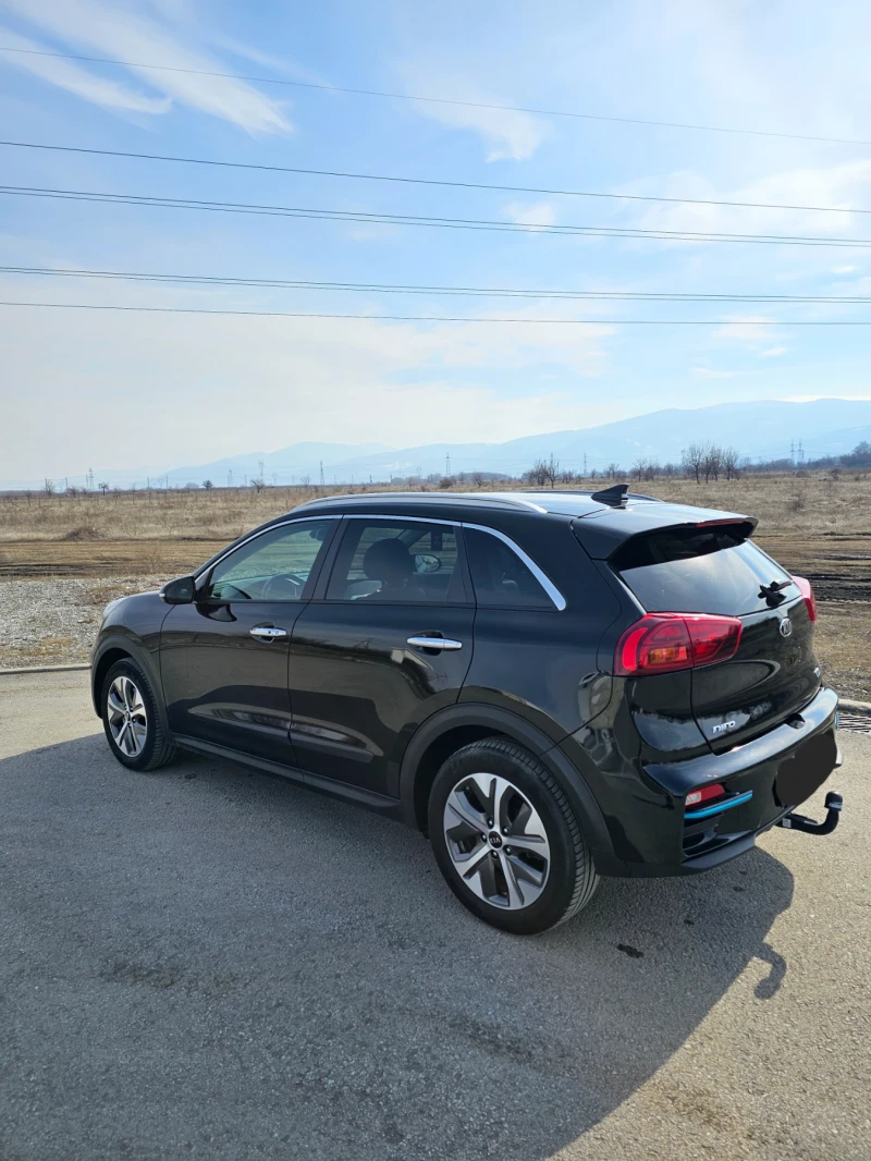 Kia Niro Фейслифт/64KW/204/ термо помпа/всички екстри, снимка 3 - Автомобили и джипове - 49236078