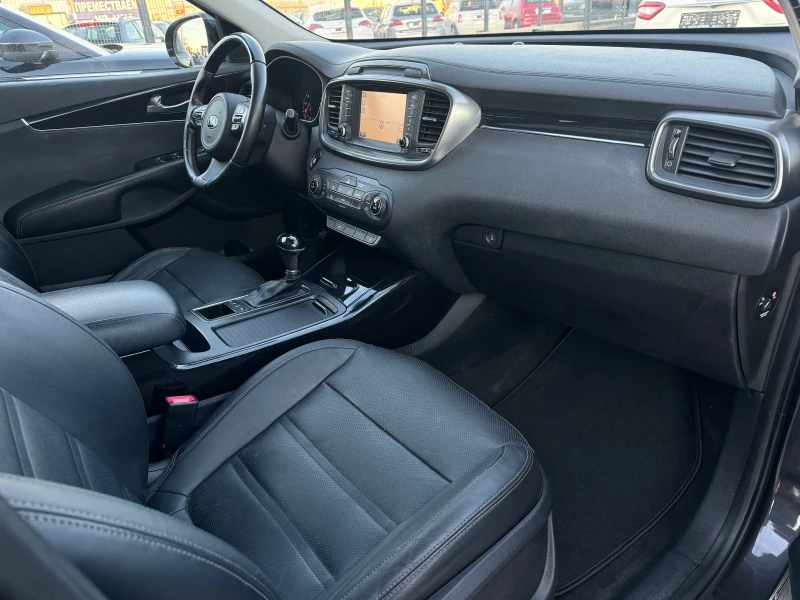 Kia Sorento 2.2CRDI 4WD  full, снимка 12 - Автомобили и джипове - 52815474