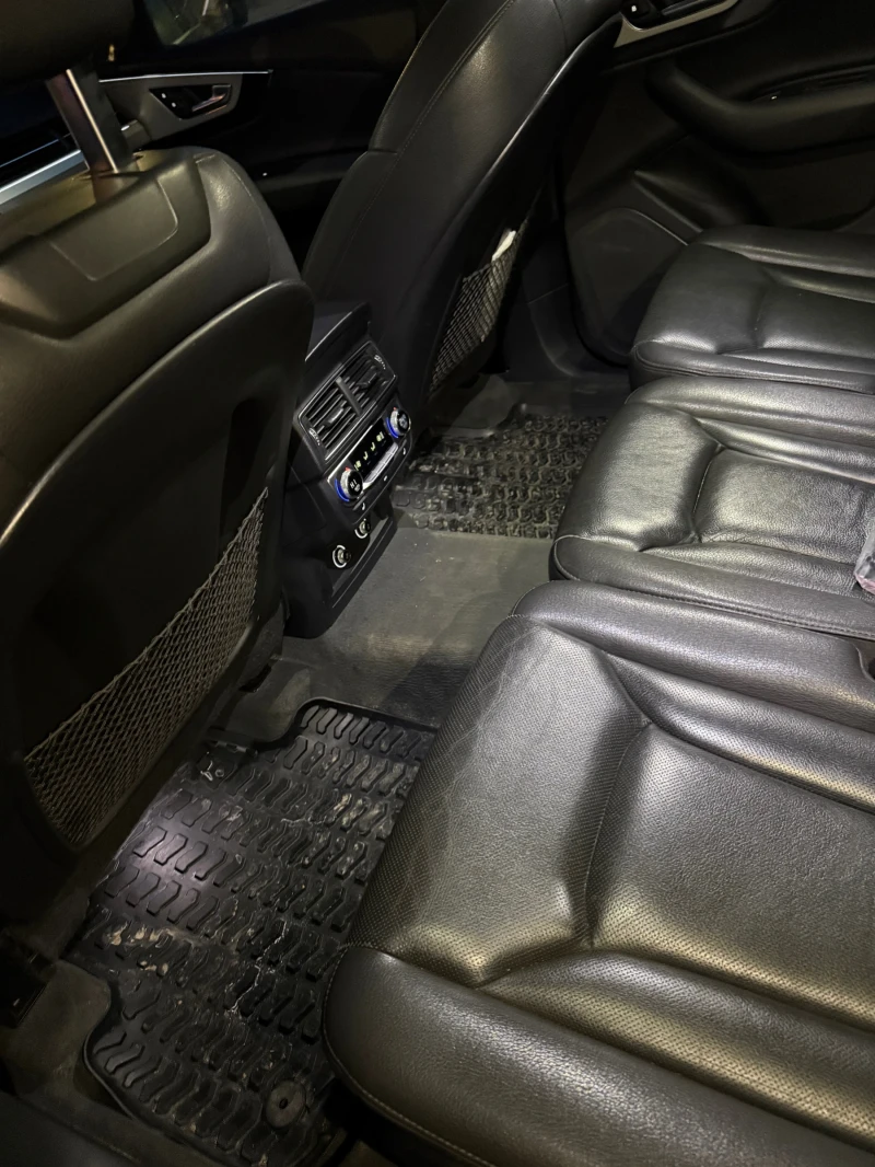 Audi Q7  Колата се намира в София.Коментар само на място, снимка 14 - Автомобили и джипове - 52969853